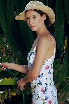 Mara Blake in Sun Hat by Arkisi
