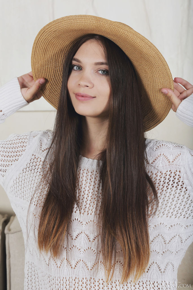 Adriana Fawn in Hotty Hat by Flora