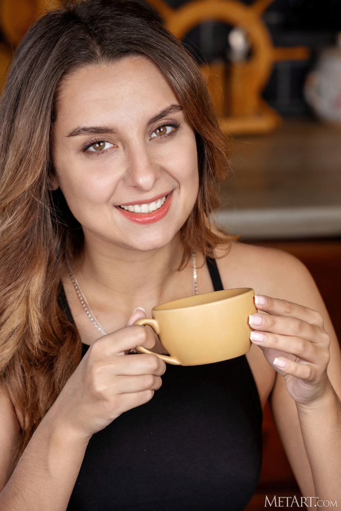 Lolli Sping in Casual Kitchen by Albert Varin