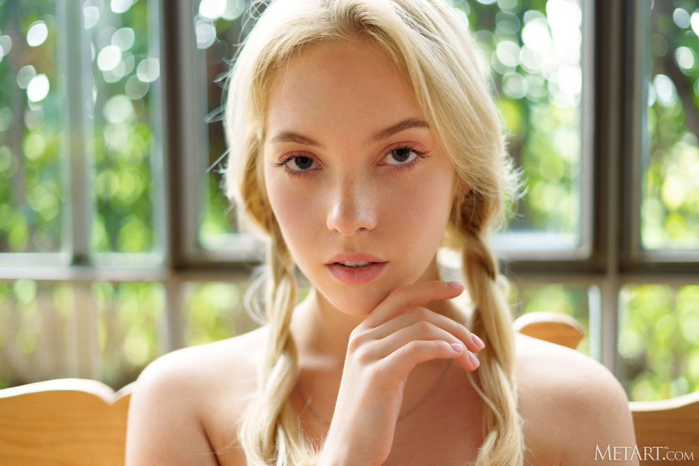 Bella Spark in Simply Charming by Luca Helios