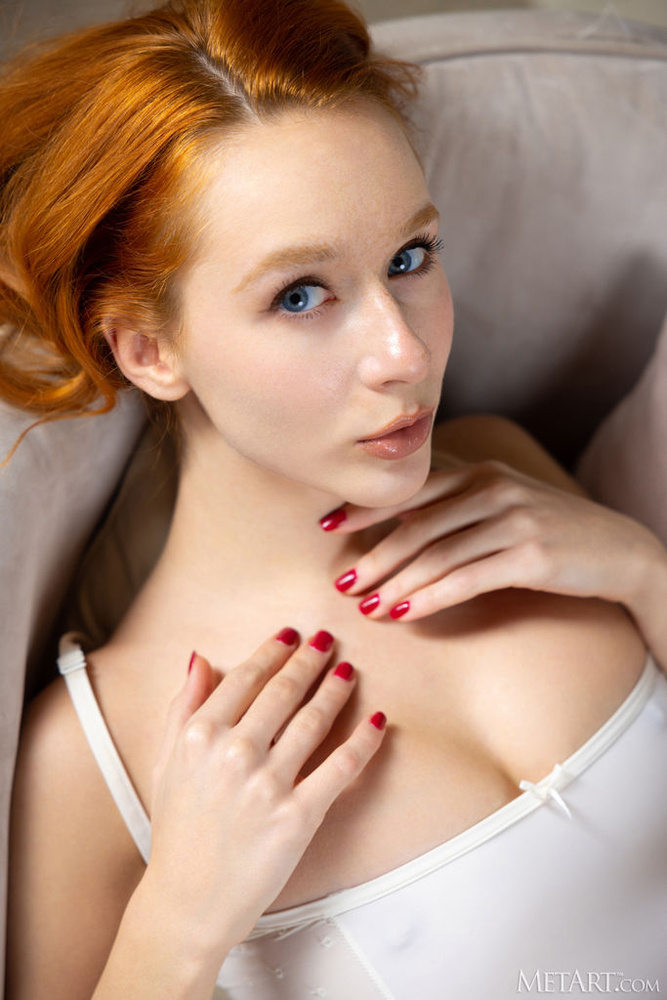 Lila Rouge in A Night In by Nudero