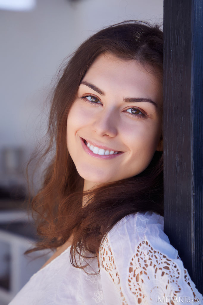 Andrea in Pretty Poses by Erro
