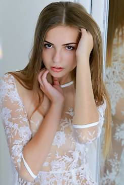Elle Tan in Softest Touch by Matiss