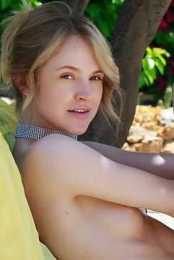 Alice May in Citrus Bloom by Rylsky