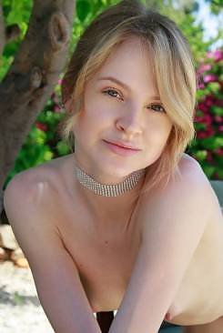 Alice May in Citrus Bloom by Rylsky