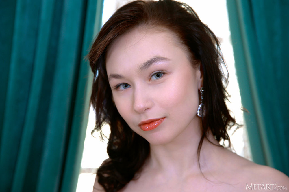 Leona Lace in Jewel Tones by Matiss