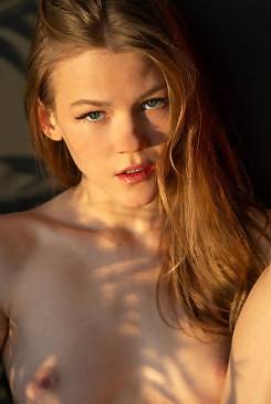 Valeria Mint in Noir Contour by Alex Iskan